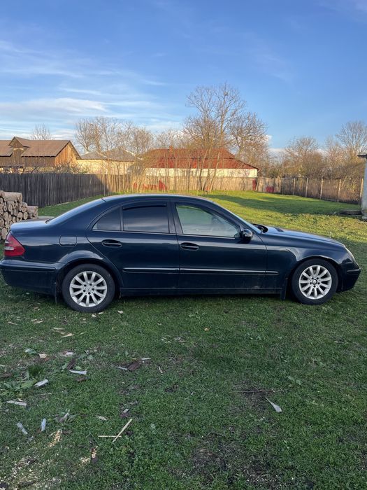 Mercedes W211 E Class