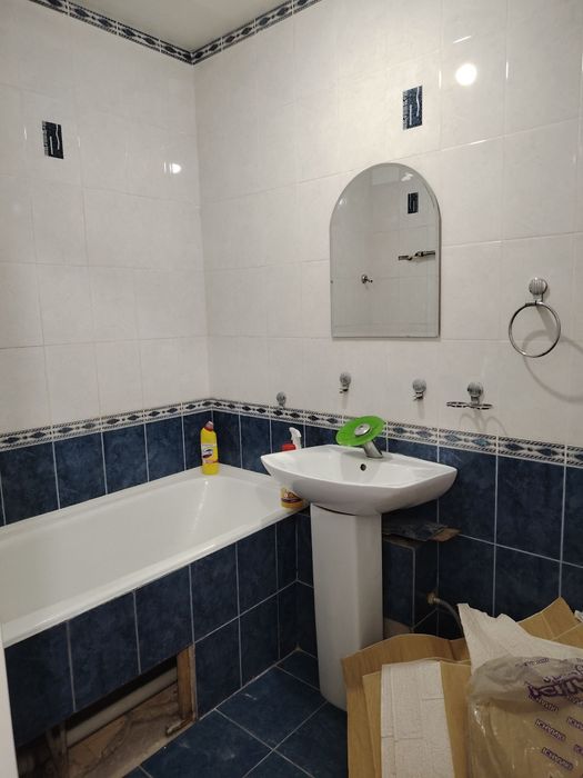 Сергели Массив строителнида 2 хона 3 этаж 9 этажкада