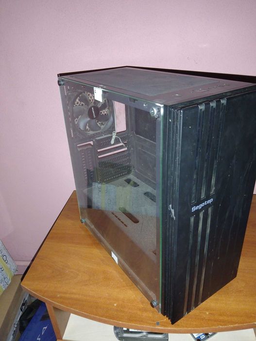 Carcasa Segotep cu sursa + 3 ventilatoare