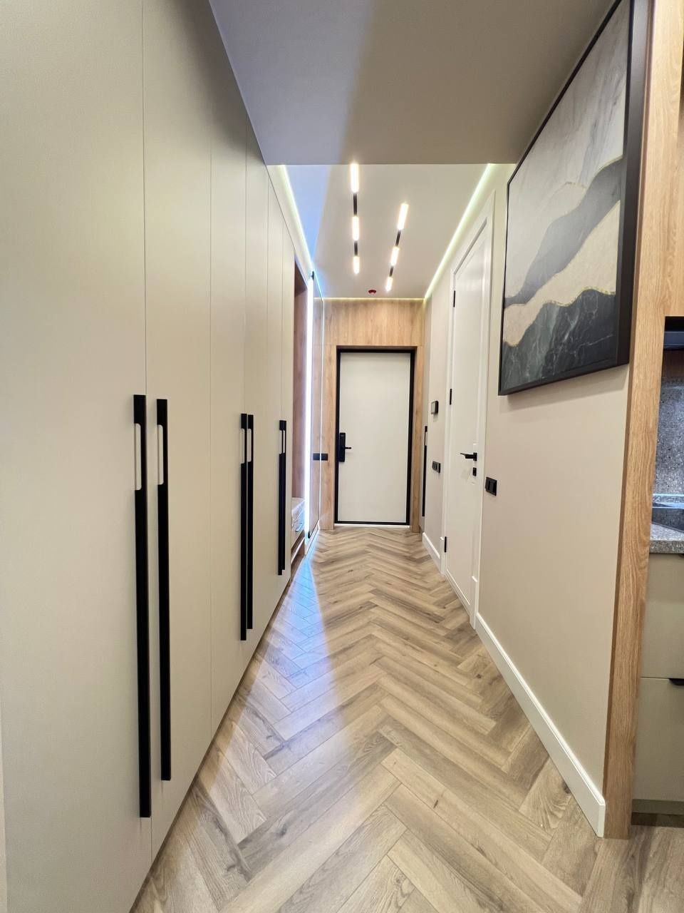 Продам квартиру U Tawer NRG 2/15/27 52м2+ 8м2 балкон