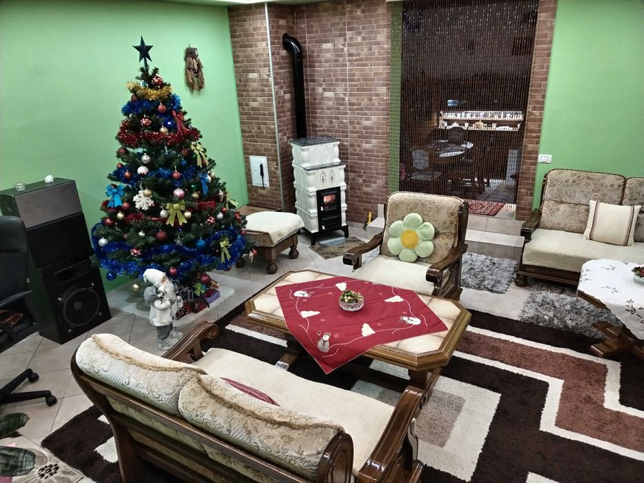 Casa pitoreasca la tara