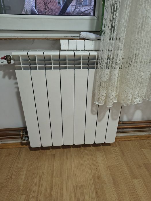 Cada tabla si calorifere fonta si aluminiu