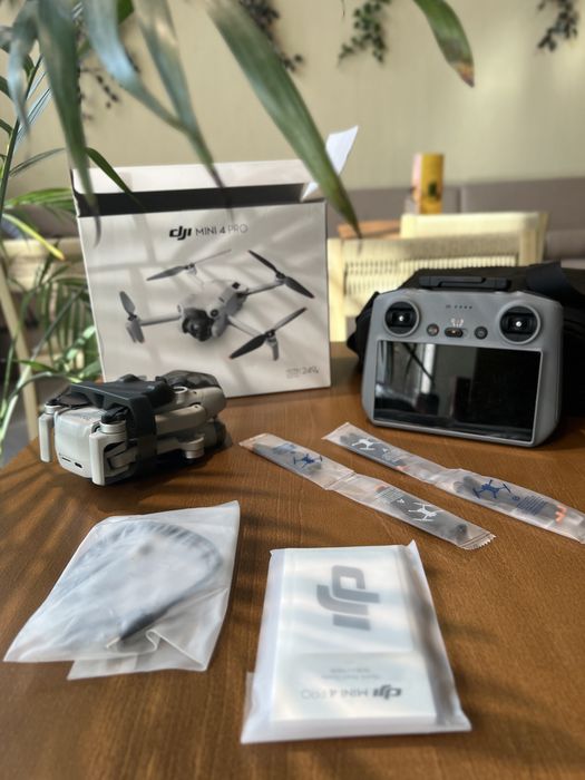 DJI MiNI 4 pro combo дрон