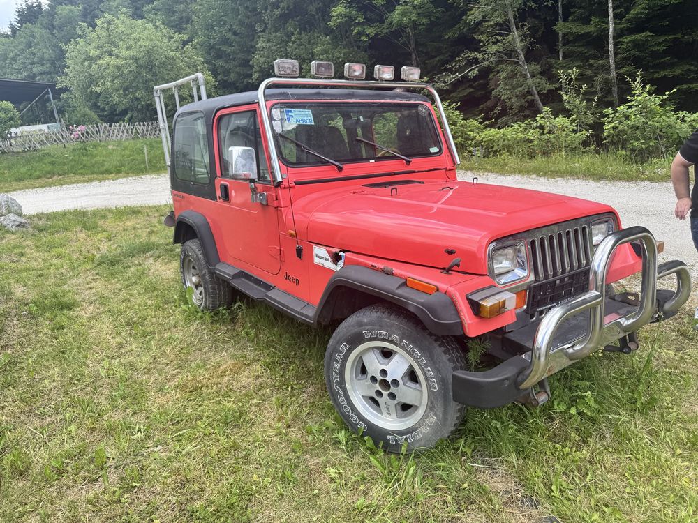 Dezmembrez wrangler YJ 2.5 piese