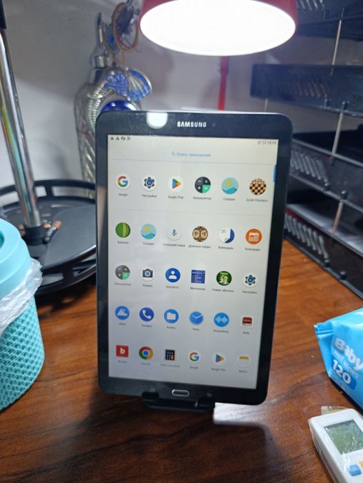 Продам планшет Samsungs Tab E