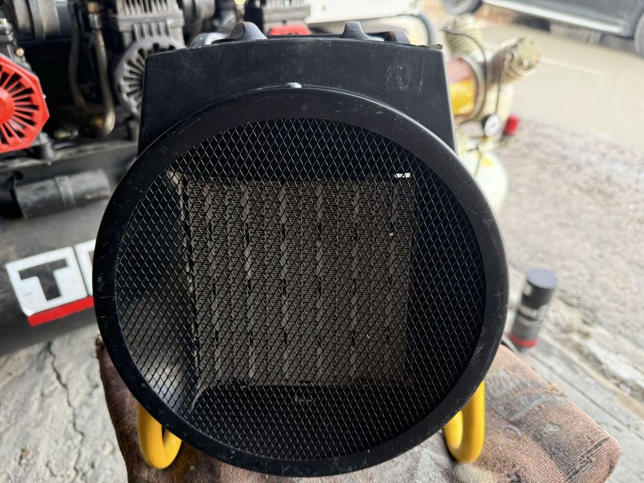 * тепловая пушка 5 кв (требуется ремонт работает на половину)