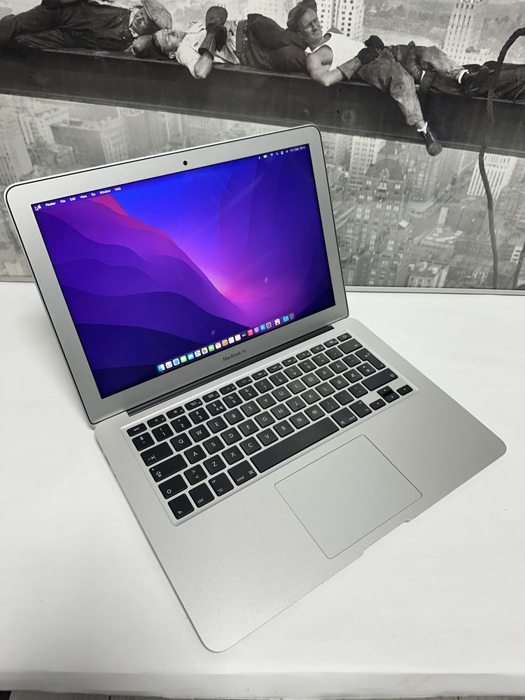 Laptop Apple MacBook Air 13 /An 2016 /CORE i5/ 8Gb RAM / SSD 256Gb