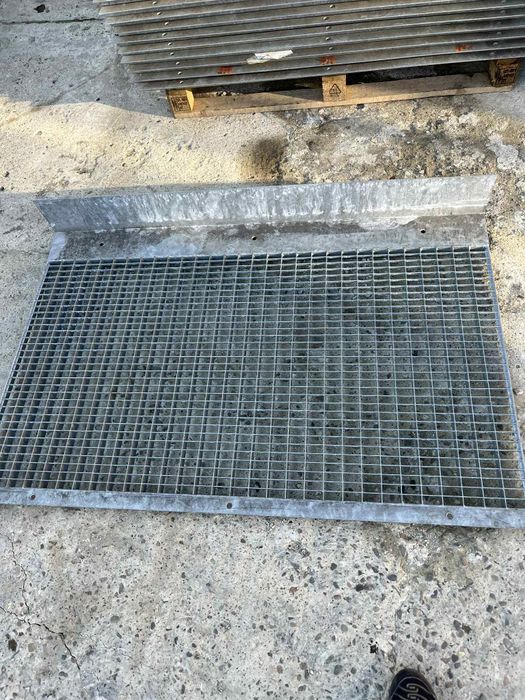 Vand grătare zincate