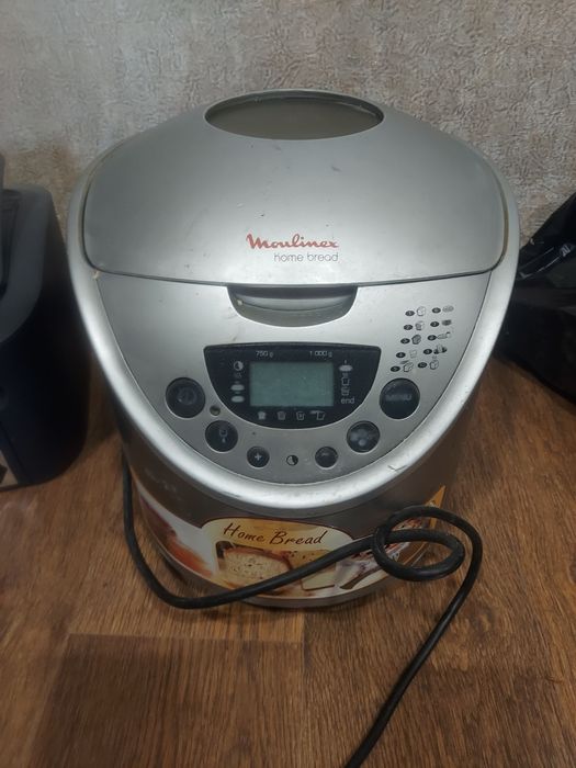 Продам хлебопечку в хорошем состоянии