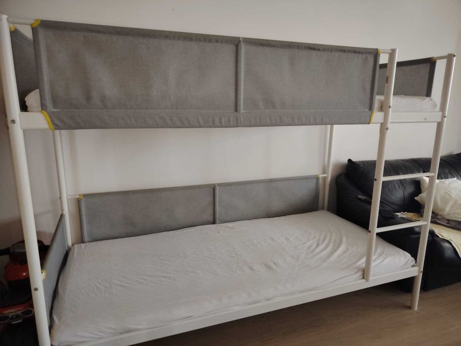 Vând pat supraetajat IKEA!