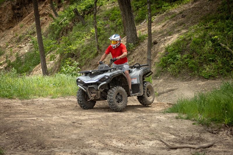 MYMOTO vinde : ATV Hisun Guardian4x4  400, nou, garantie, rate.
