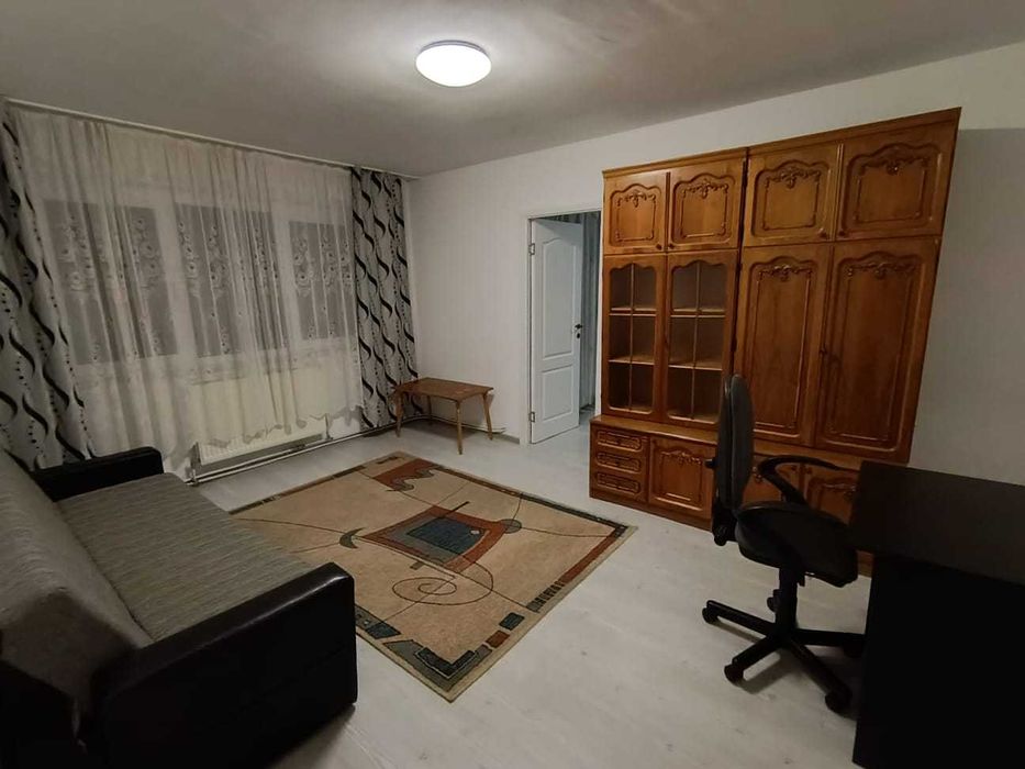 Proprietar, inchiriez apartament liber zona Orizont, strada Letea