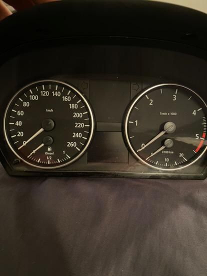 Бмв е90 2.0д 163 к.с