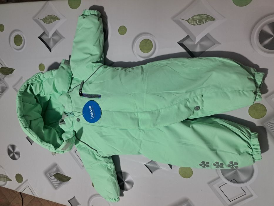 Детский зимний комбинезон