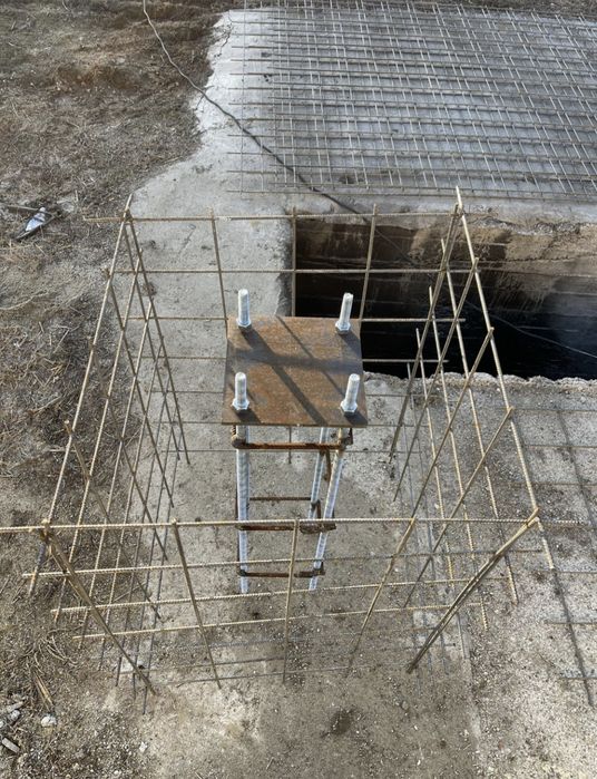 Structură metalică pentru hală, dimensiuni 10x20x4 metri, în stare nou