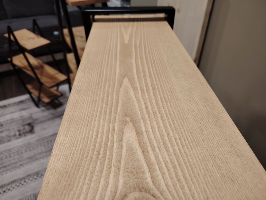 Етажерки в индустриален стил