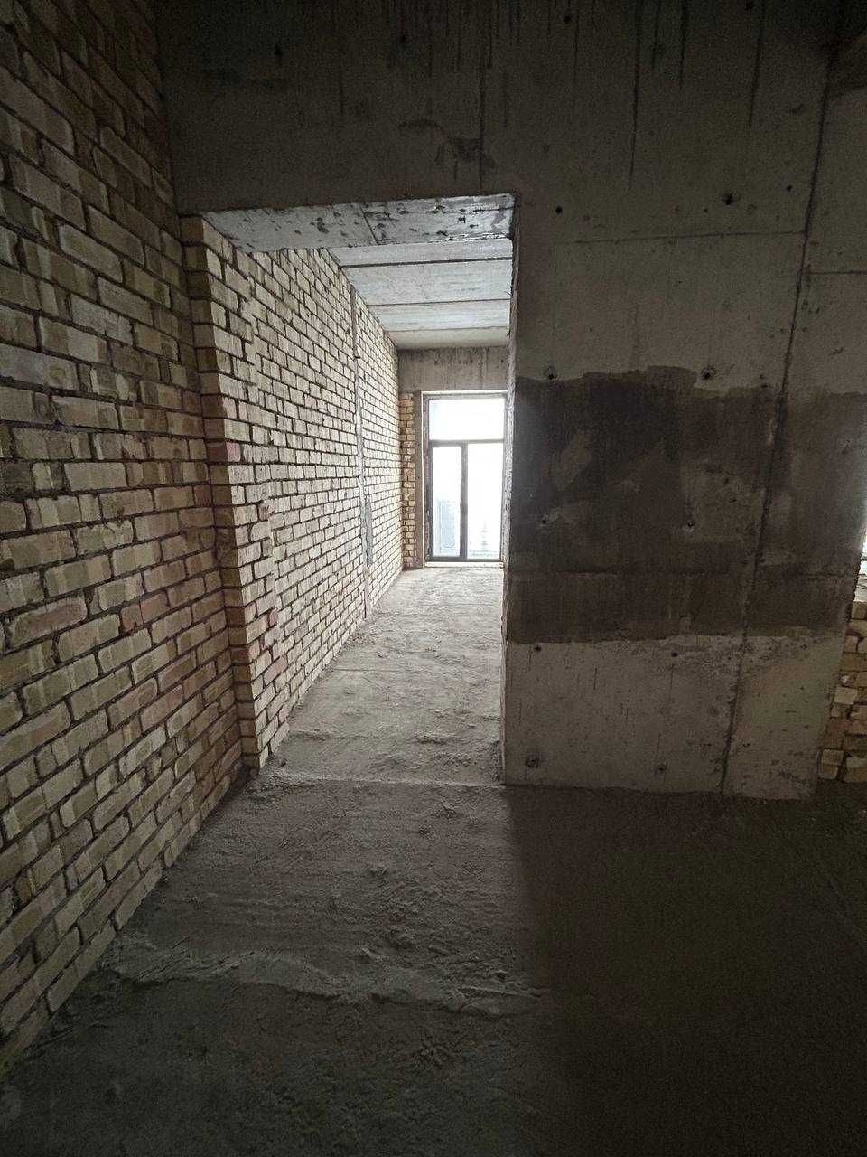 ЖК Barocco 3 комнатная коробка 85м2 , Кирпичная новостройка в центре