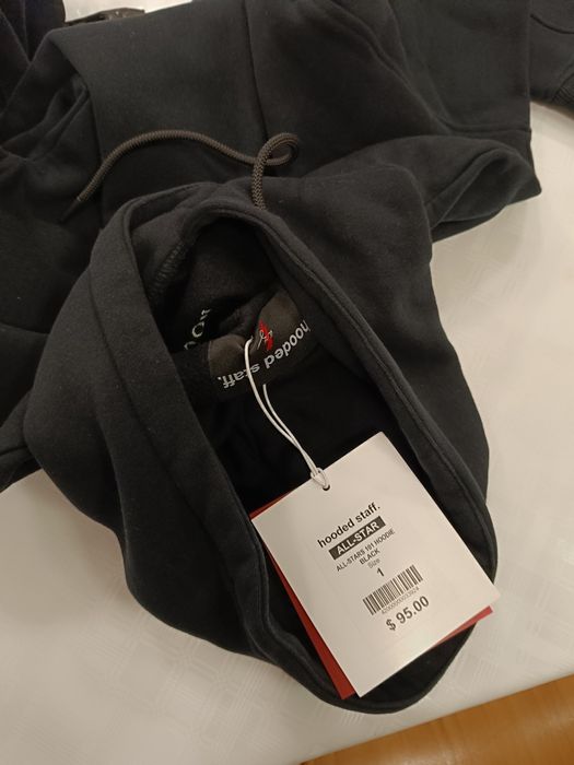 hanorac hooded staff