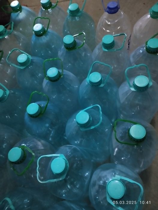 10 литровые баклашки для воды масло яйца и другим жидкости