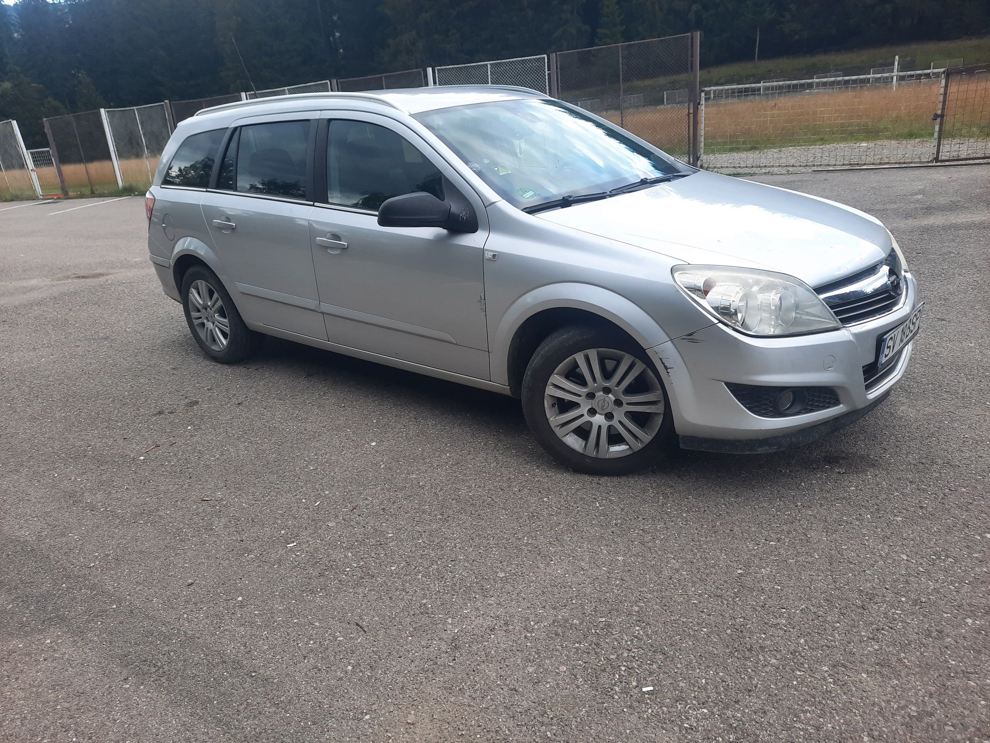 Vând urgent, sau schimb cu 4x4, Opel astra h, motor 1.9 110kw 150cp