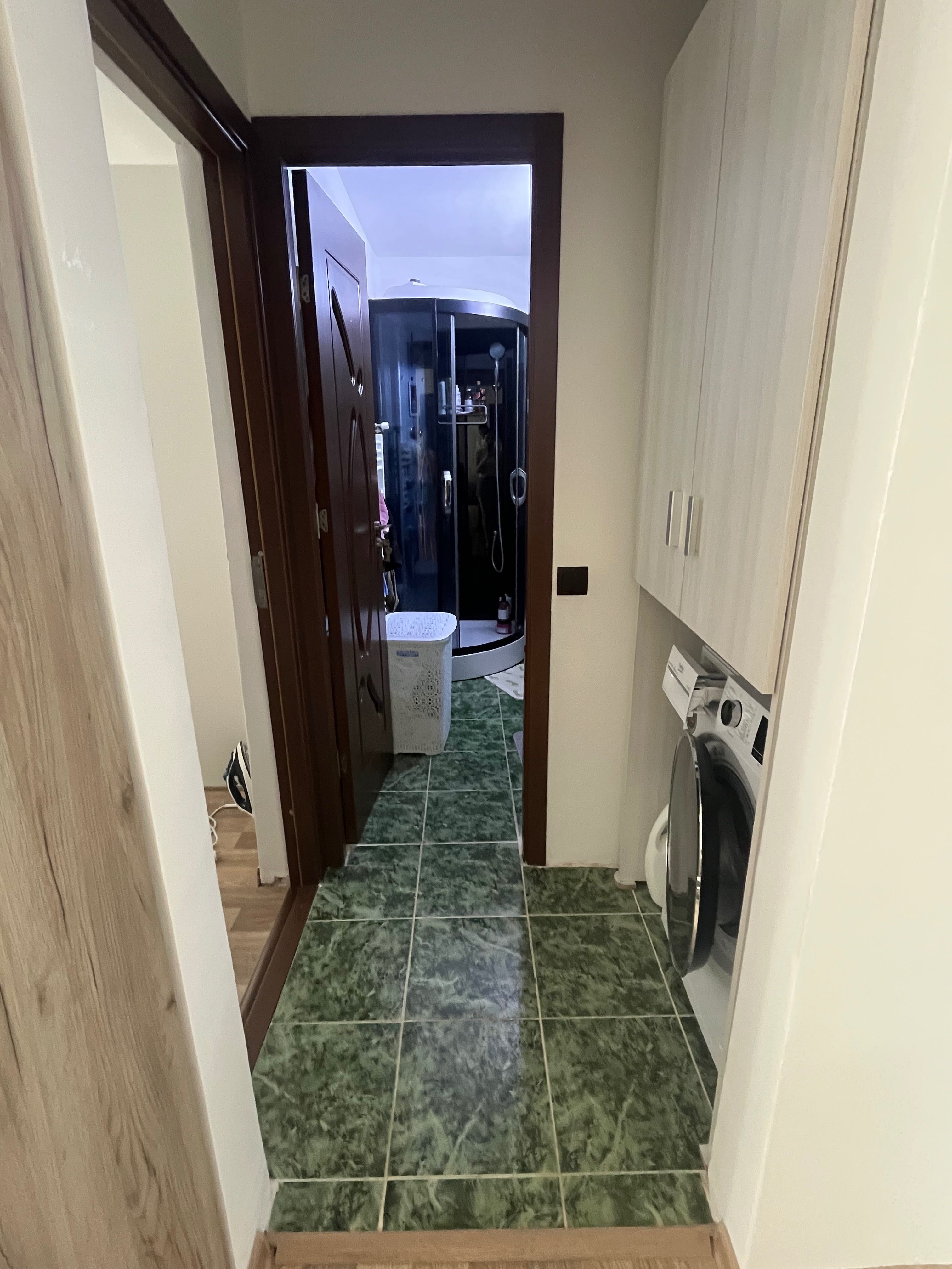 Vând apartament 2 camere semidecomandat