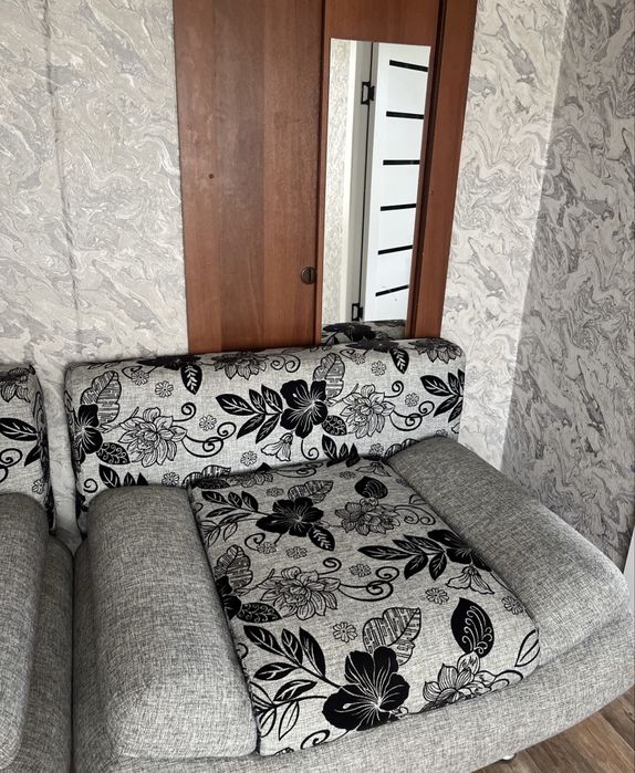 Диван и 2 кресло