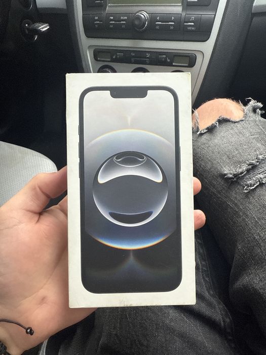 Iphone 16e,black,128 gb