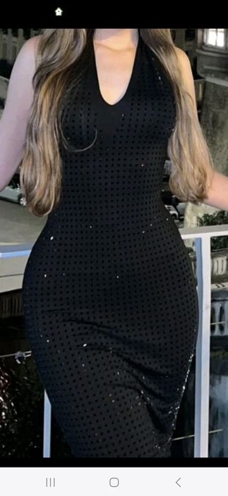 Рокля- черна, дълга, елегантна, с камъни