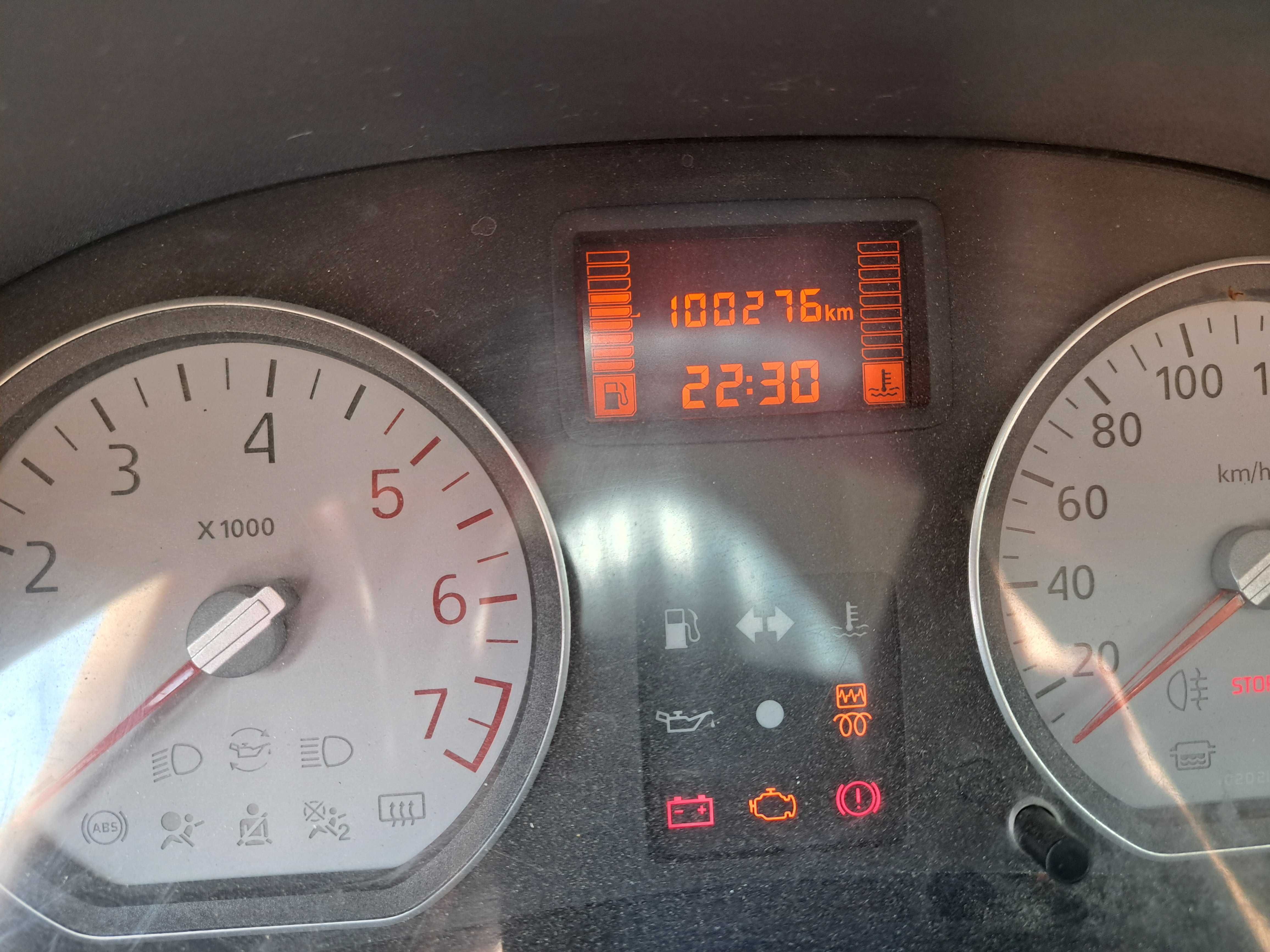 Dacia Logan 1.5 DCI 2011 Avariata fata
