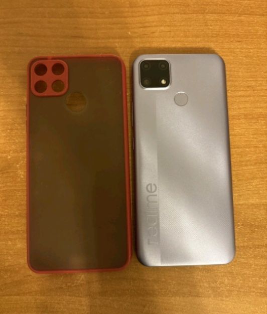 Телефон realme c25 б/у работает, целый.
