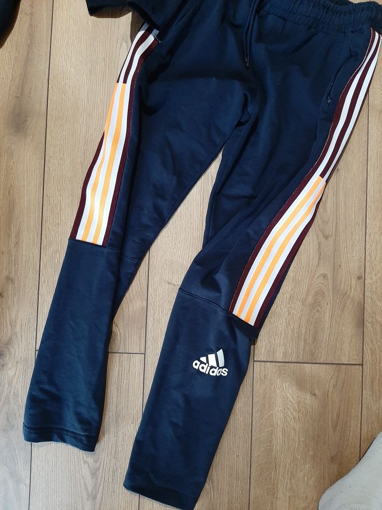 Adidas комплект/анцунг