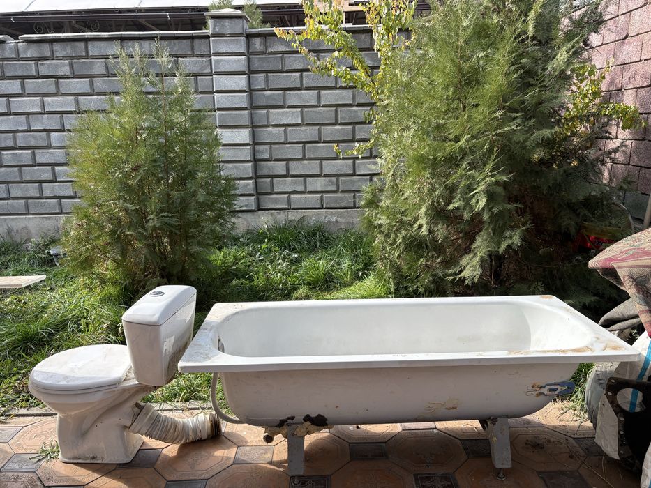 Унитаз и ванна 170/70 бу