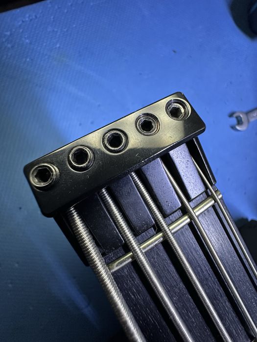 Компактная бас-гитара Steinberger Spirit XT-25