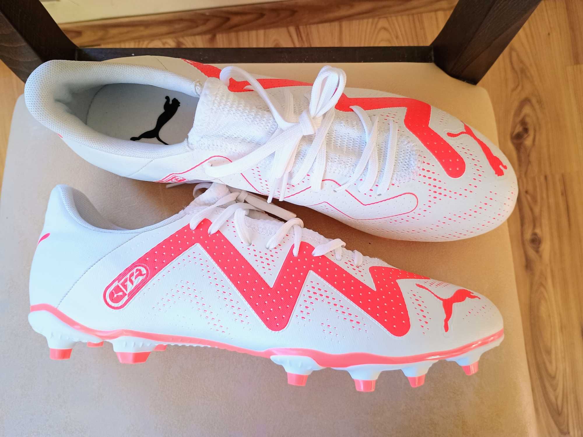 Нови оригинални футболни обувки Puma - 45 номер, 29,5 см