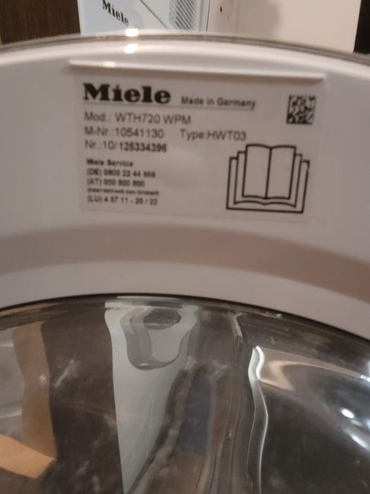 Vând mașină de spălat Miele