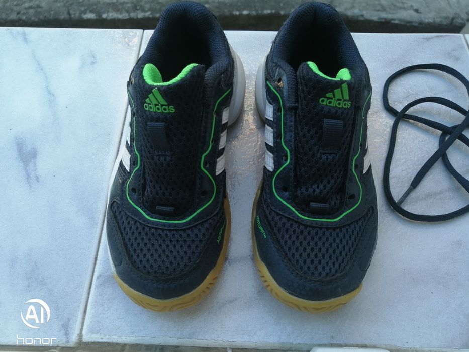 Оригинални детски маратонки