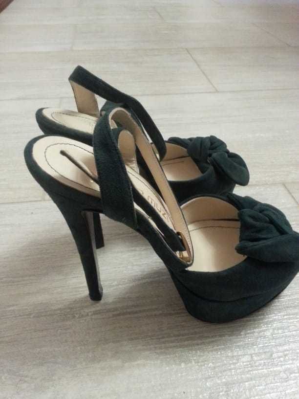 Туфли женские тёмно-зелёные