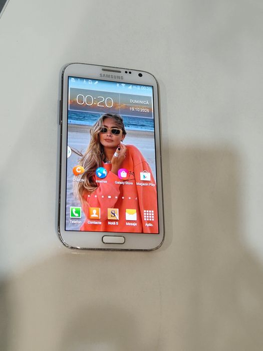 Telefon Samsung cu touchscreen fara încărcător