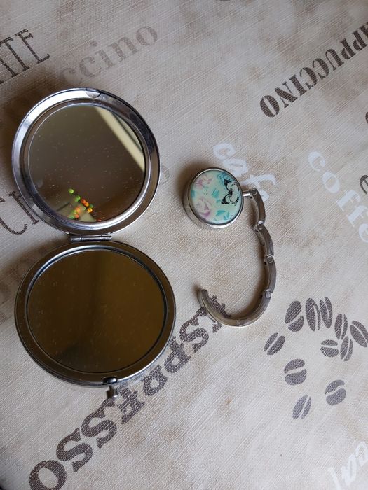 Oglinda și suport / carlig poșeta - set cadou elegant