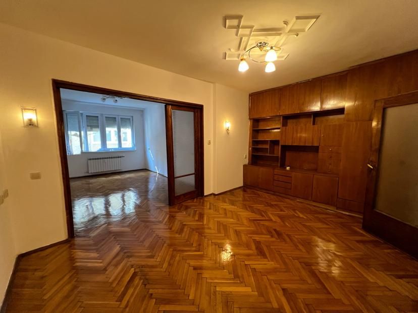 Дава се под наем Двустаен апартамент в София, Център - 88 кв.м за 600 € - Снимка #4