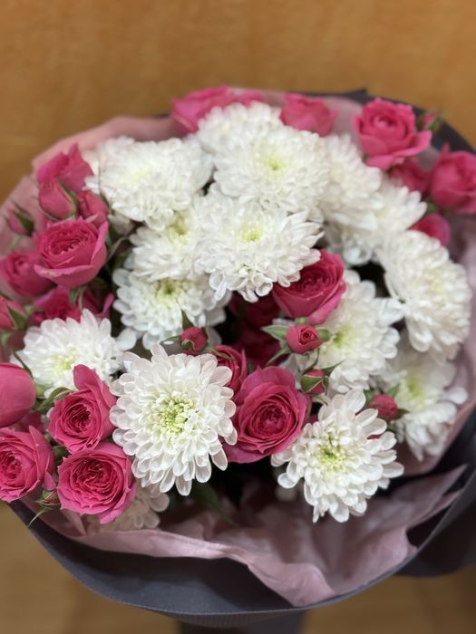 Цветы букет розы 8000 свежие