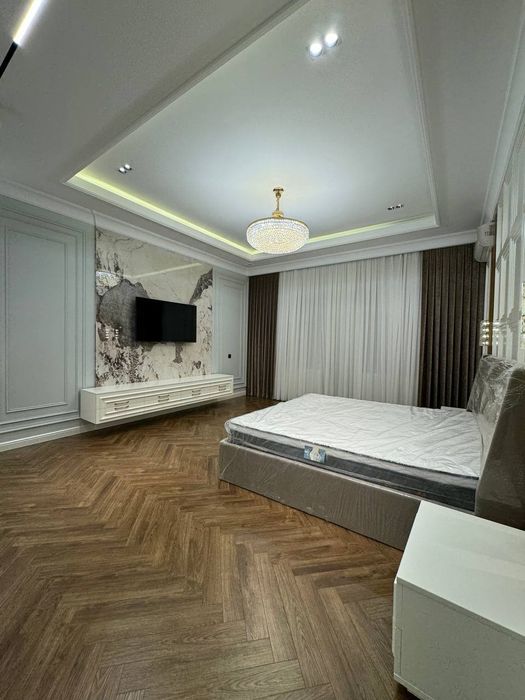 Продаётся ЕвроДом 6 комнат, ориентир: Саламатина, 3,91 соток 480 м²