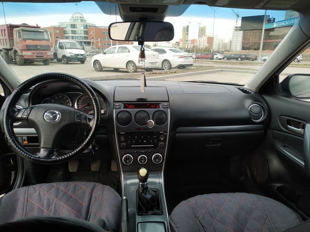 Продам машину Mazda 6