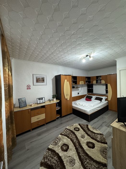 Inchiriez Apartament 1 camera zona Crihala/ Regim hotelier