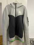 Hanorac Nike Tech