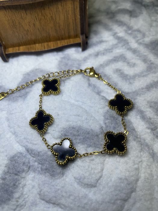 Гривна от медицинска стомана