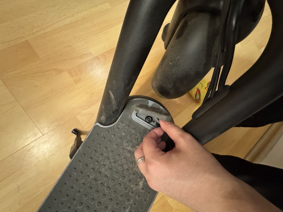 Trotineta Electrica Navee N65, 25km/h. Autonomie 65km