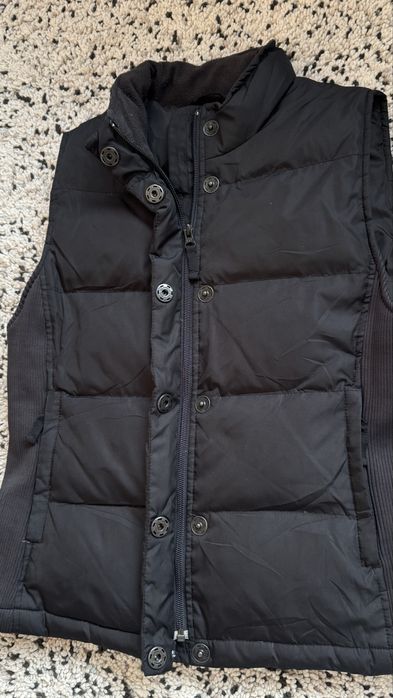 Дамски пухен елек,грейка GAP размер S