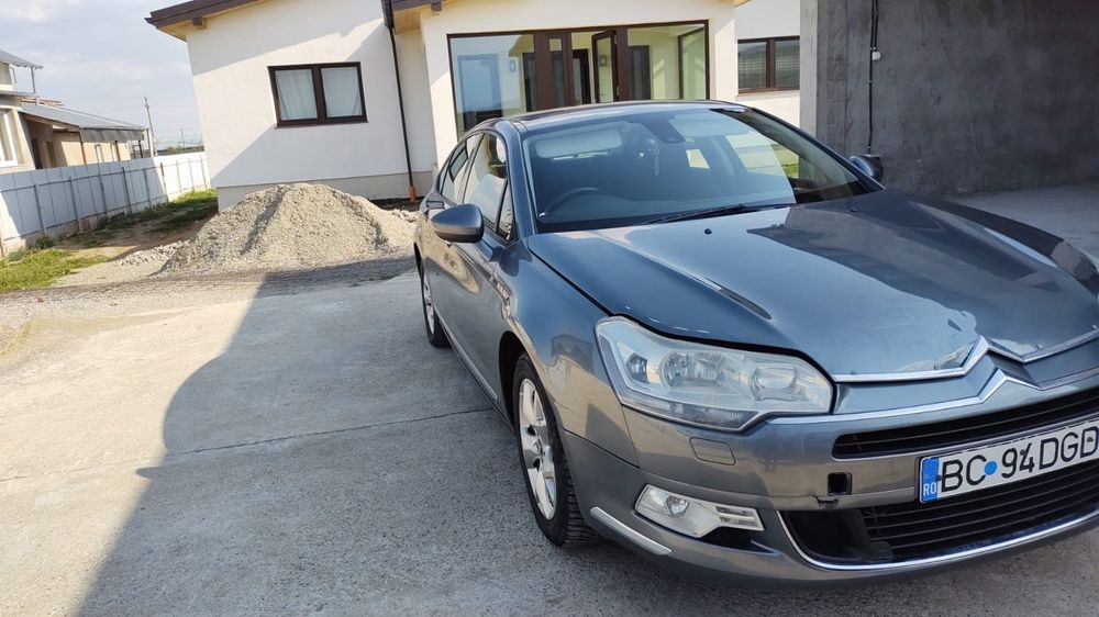 Dezmembrez citroen c5 2.2 hdi