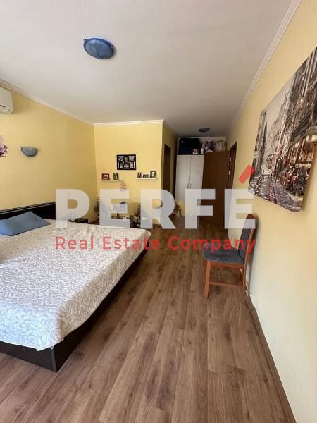 Продава се Двустаен апартамент в Созопол - 80 кв.м за 1400 €/кв.м - Снимка #3